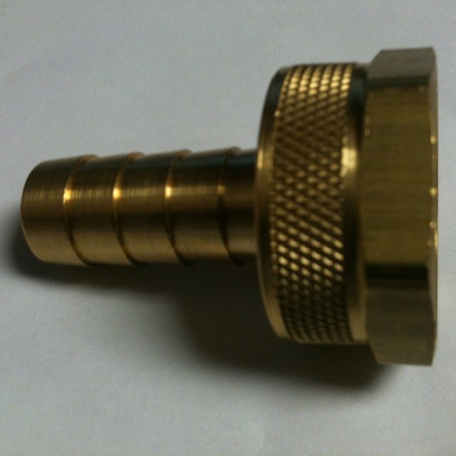 Miscellaneous Equipment - Garden Hose Thread X 3/8" Barb